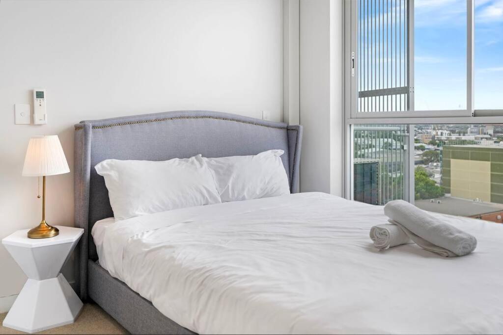 Convenient 3Br Close To Airport & Mascot Station シドニー エクステリア 写真